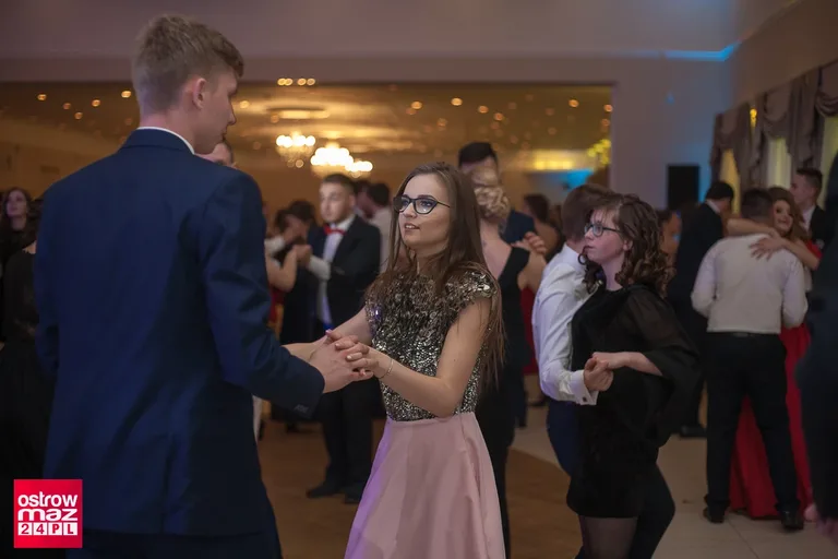 Studniówka Ekonomika 2018 (zdjęcia, wideo)