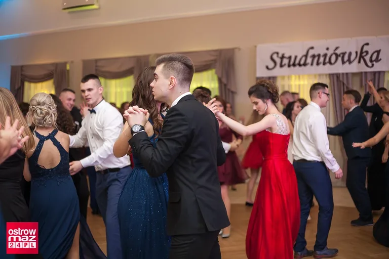 Studniówka Ekonomika 2018 (zdjęcia, wideo)