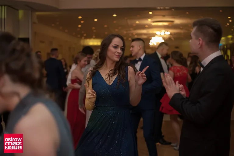 Studniówka Ekonomika 2018 (zdjęcia, wideo)