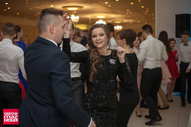 Studniówka Ekonomika 2018 (zdjęcia, wideo)