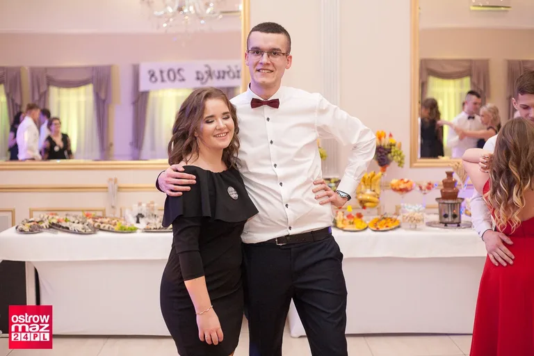 Studniówka Ekonomika 2018 (zdjęcia, wideo)