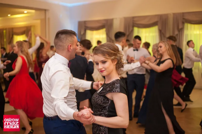 Studniówka Ekonomika 2018 (zdjęcia, wideo)