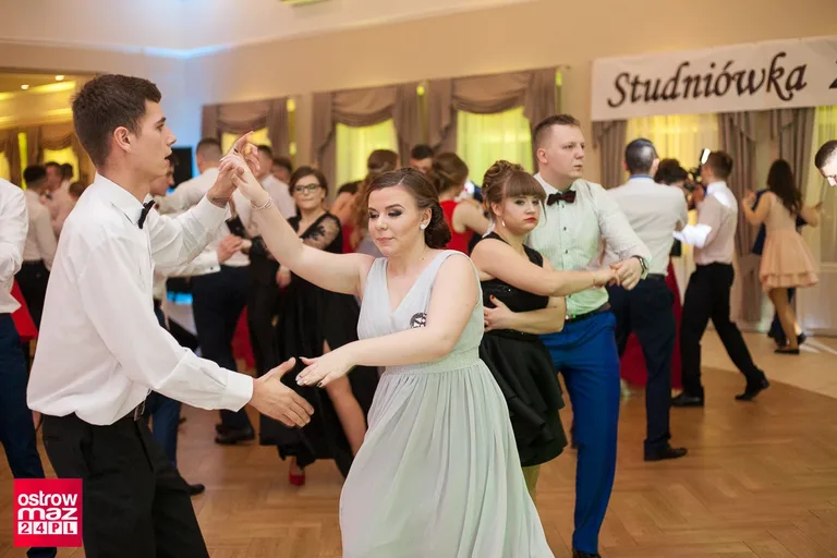 Studniówka Ekonomika 2018 (zdjęcia, wideo)