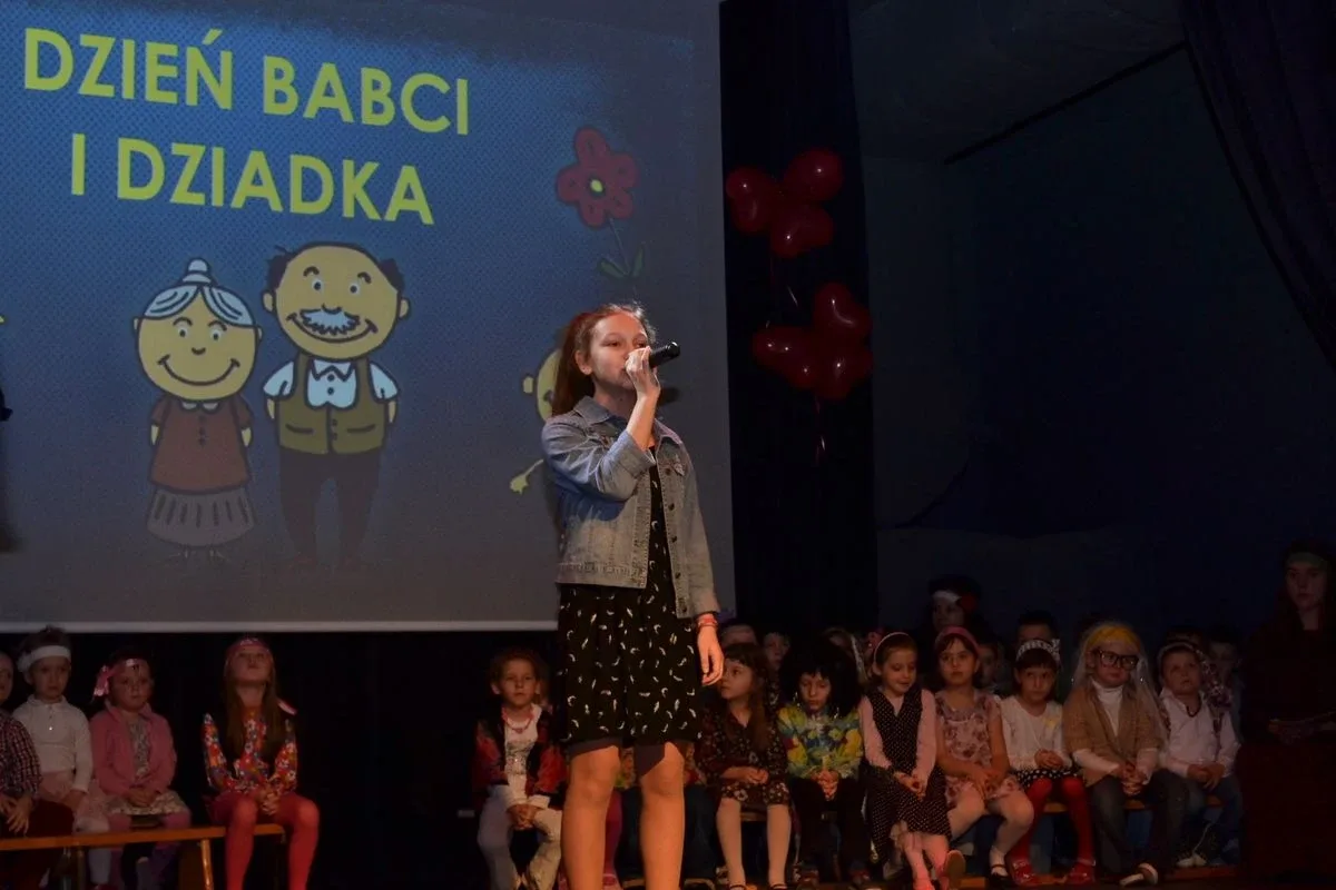 Dzień Babci i Dziadka w brokowskim domu kultury (zdjęcia)