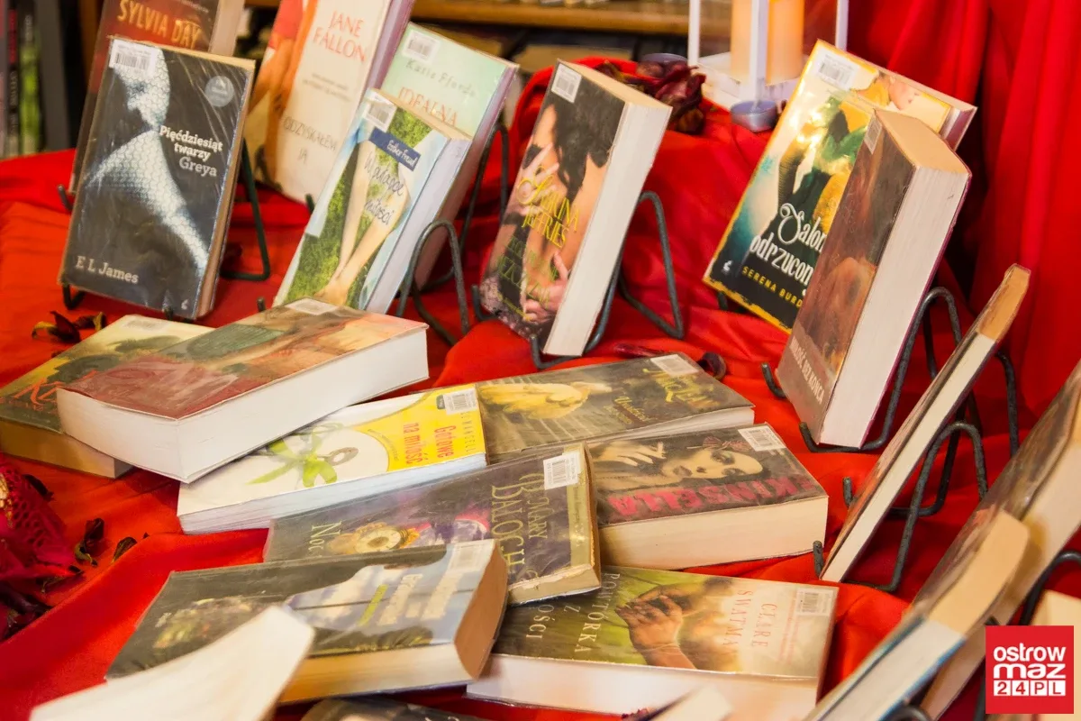 Walentynki w ostrowskiej bibliotece (zdjęcia)