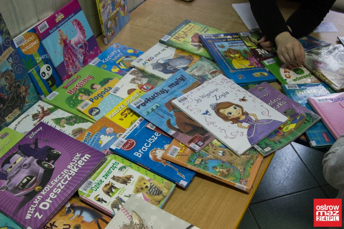 Mobilna biblioteka w Miejskim Przedszkolu nr 1 (zdjęcia, wideo)