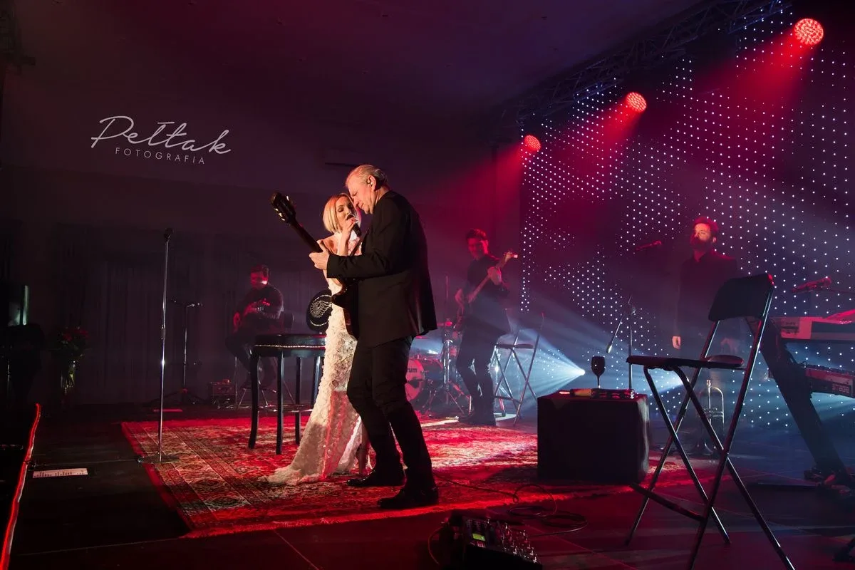 Magiczny wieczór z muzyką. Anna Wyszkoni w Ostrowi Mazowieckiej (zdjęcia, wideo)