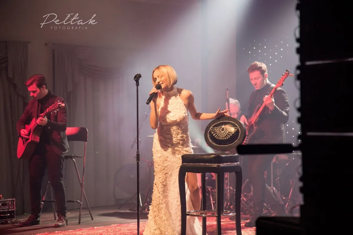 Magiczny wieczór z muzyką. Anna Wyszkoni w Ostrowi Mazowieckiej (zdjęcia, wideo)