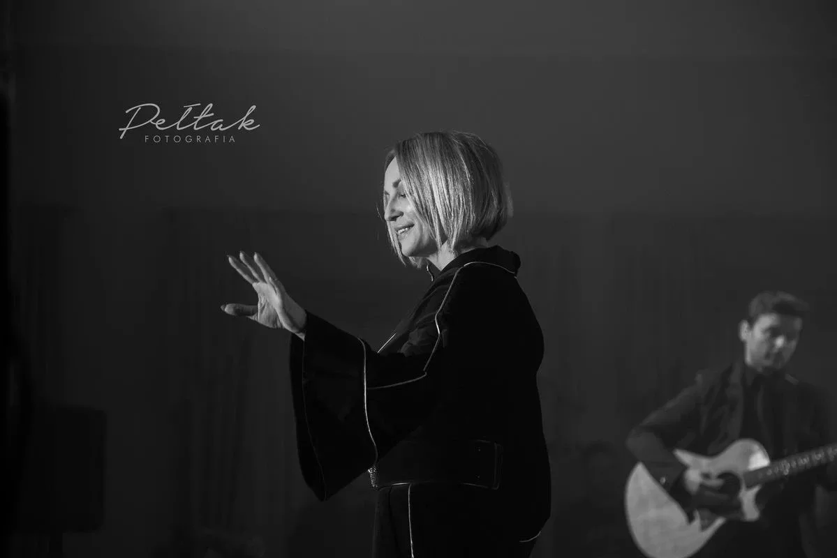 Magiczny wieczór z muzyką. Anna Wyszkoni w Ostrowi Mazowieckiej (zdjęcia, wideo)