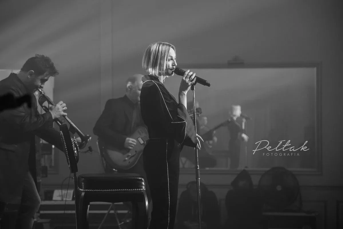 Magiczny wieczór z muzyką. Anna Wyszkoni w Ostrowi Mazowieckiej (zdjęcia, wideo)