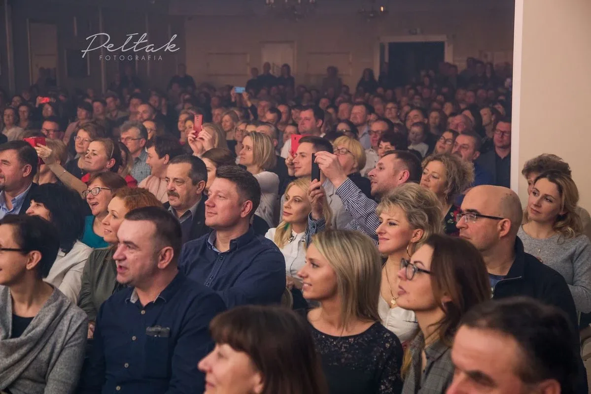 Magiczny wieczór z muzyką. Anna Wyszkoni w Ostrowi Mazowieckiej (zdjęcia, wideo)
