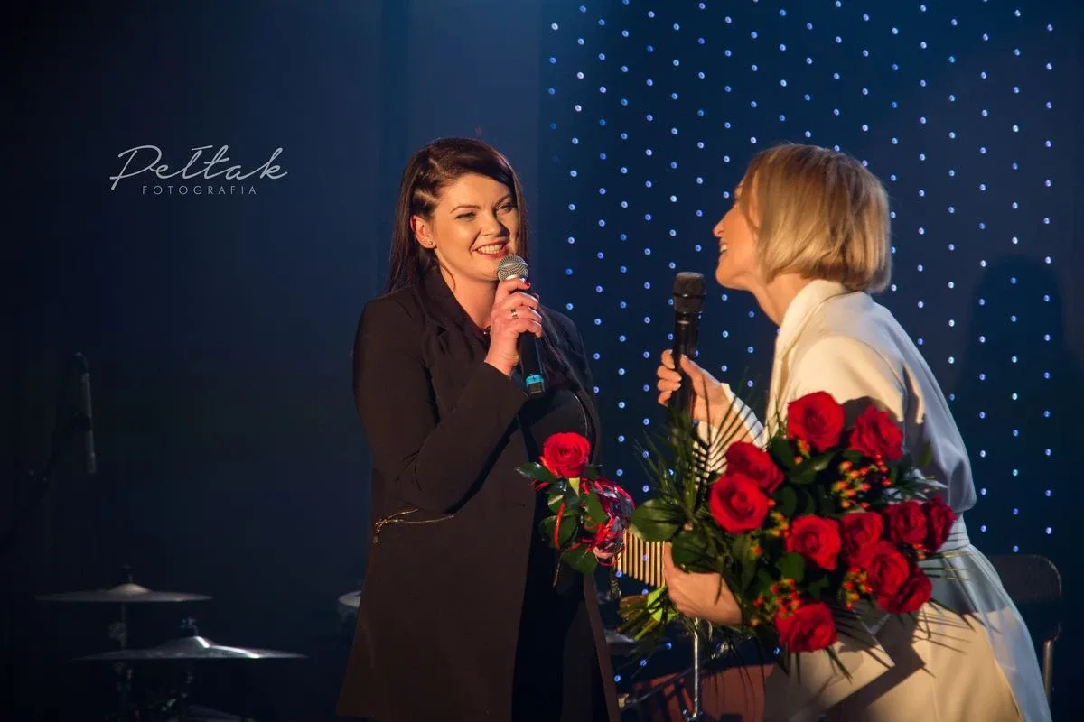 Magiczny wieczór z muzyką. Anna Wyszkoni w Ostrowi Mazowieckiej (zdjęcia, wideo)