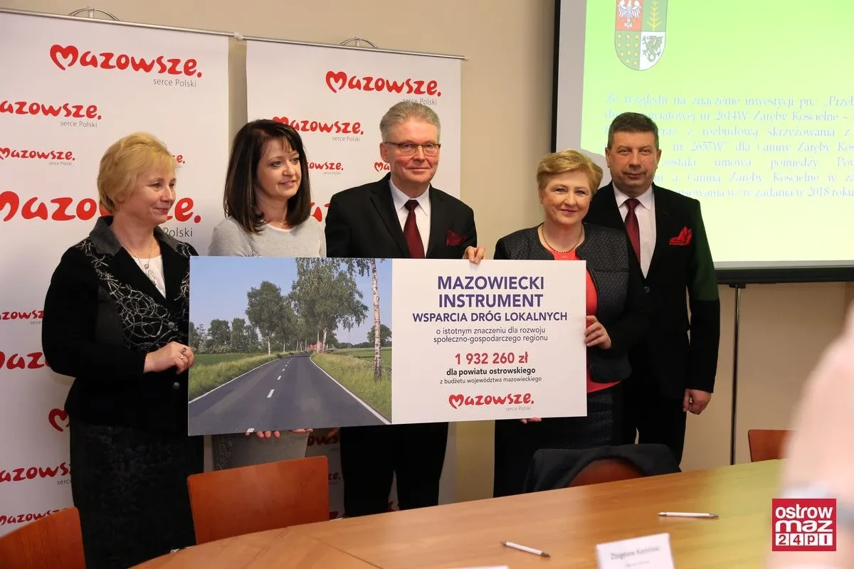 Prawie 2 mln zł dla powiatu ostrowskiego (zdjęcia)