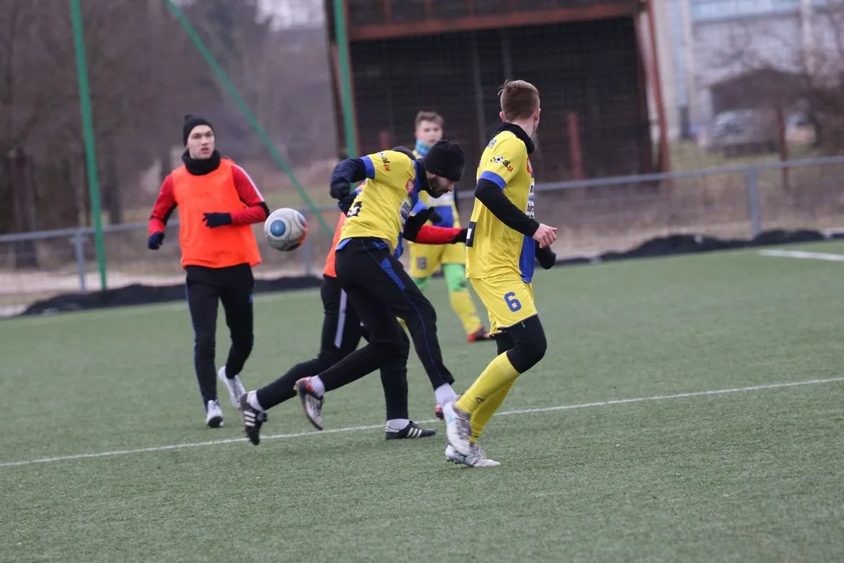 MKS Małkinia zwycięska w sparingu (zdjęcia, wideo)