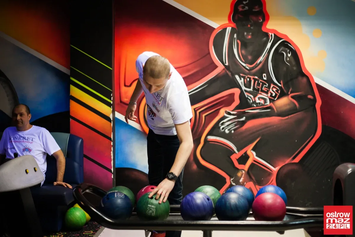 Tygrysy na czele drużynowej ligi bowlingowej (zdjęcia, wideo)