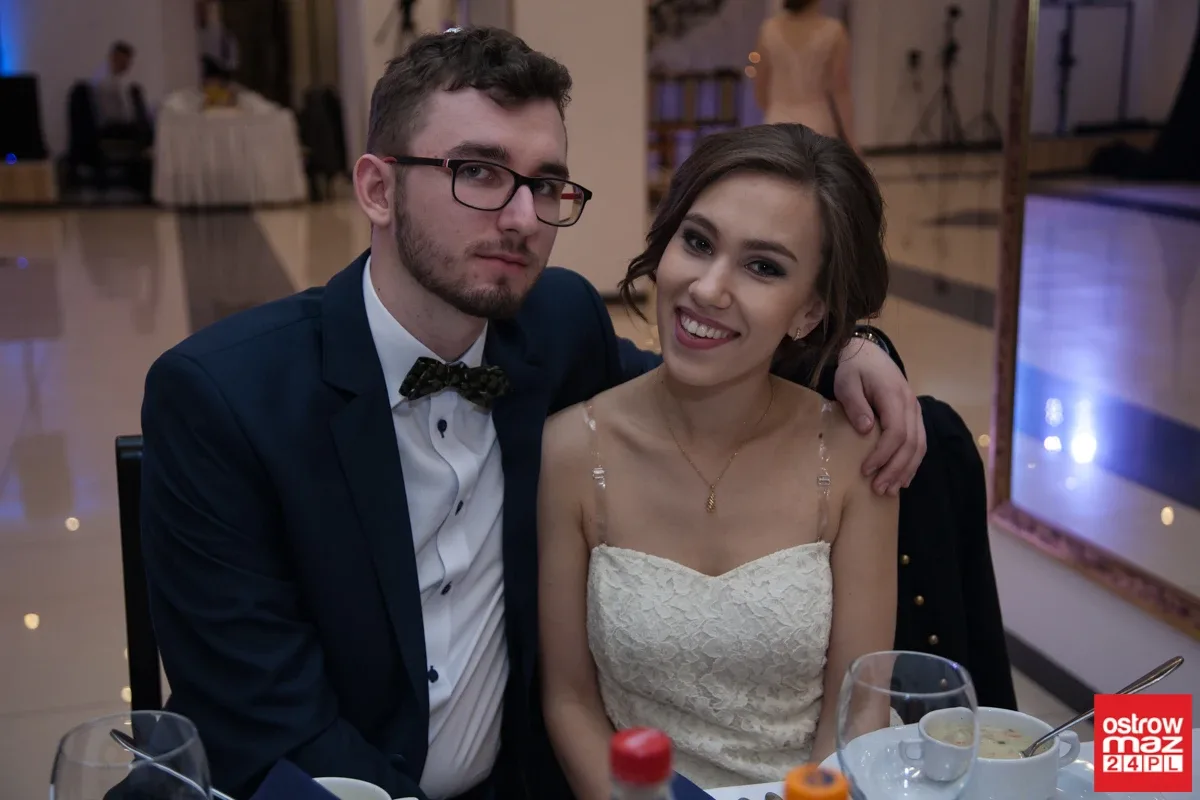 Studniówka maturzystów LO im. M. Kopernika (zdjęcia, wideo)