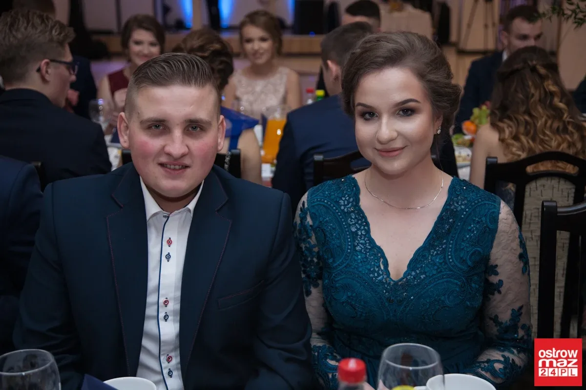 Studniówka maturzystów LO im. M. Kopernika (zdjęcia, wideo)