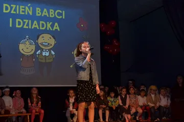 Dzień Babci i Dziadka w brokowskim domu kultury (zdjęcia)