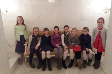 Uczniowie "dwójki" na spektaklu w warszawskim teatrze (zdjęcia)