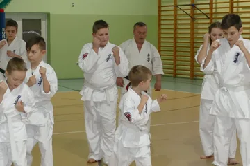 Egzaminy w Klubie Karate Kyokushin Ronin (zdjęcia)