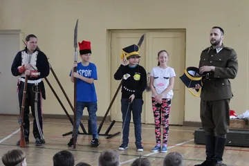 Ciekawa lekcja historii w "jedynce" (zdjęcia)