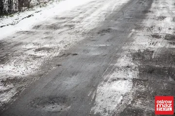 Skrzynka skarg: dziurawa ulica Saperska (zdjęcia)