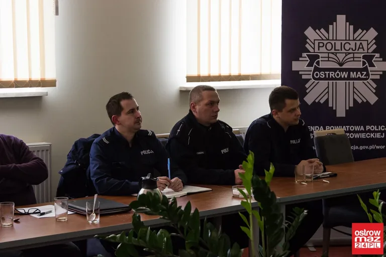 Debata dotycząca bezpieczeństwa w Starym Lubotyniu (zdjęcia, wideo)
