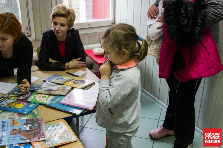 Mobilna biblioteka w Miejskim Przedszkolu nr 1 (zdjęcia, wideo)