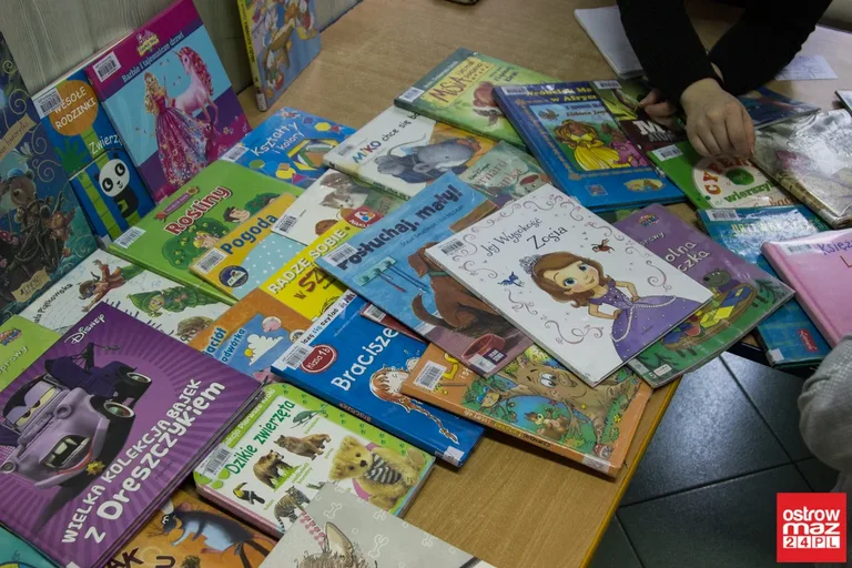 Mobilna biblioteka w Miejskim Przedszkolu nr 1 (zdjęcia, wideo)