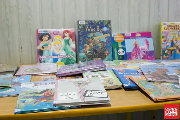 Mobilna biblioteka w Miejskim Przedszkolu nr 1 (zdjęcia, wideo)