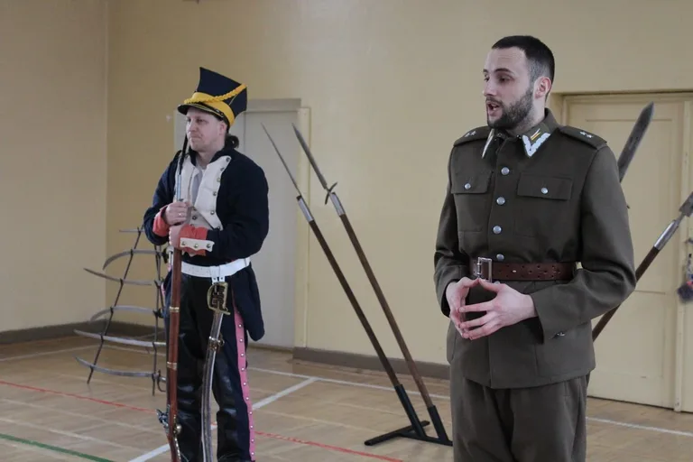 Ciekawa lekcja historii w "jedynce" (zdjęcia)