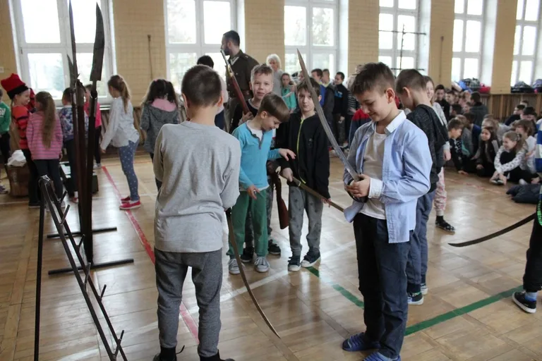 Ciekawa lekcja historii w "jedynce" (zdjęcia)