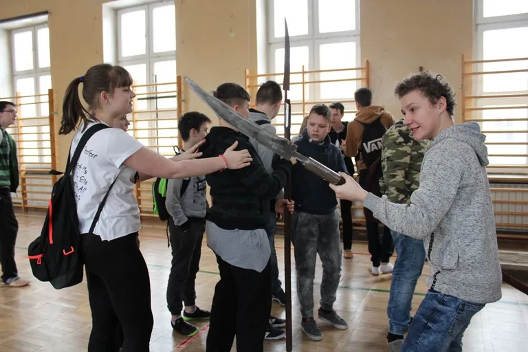 Ciekawa lekcja historii w "jedynce" (zdjęcia)