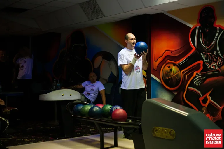 Tygrysy na czele drużynowej ligi bowlingowej (zdjęcia, wideo)