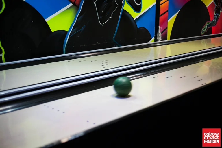 Tygrysy na czele drużynowej ligi bowlingowej (zdjęcia, wideo)