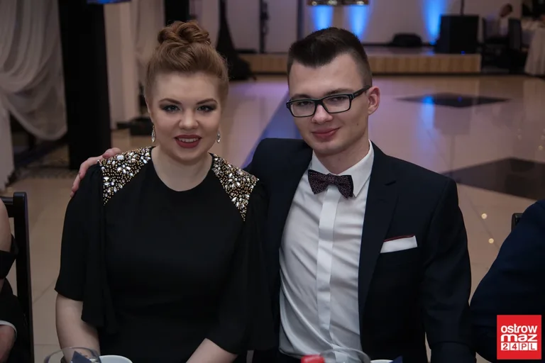Studniówka maturzystów LO im. M. Kopernika (zdjęcia, wideo)