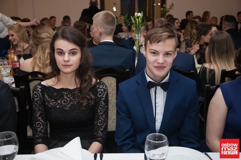 Studniówka maturzystów LO im. M. Kopernika (zdjęcia, wideo)