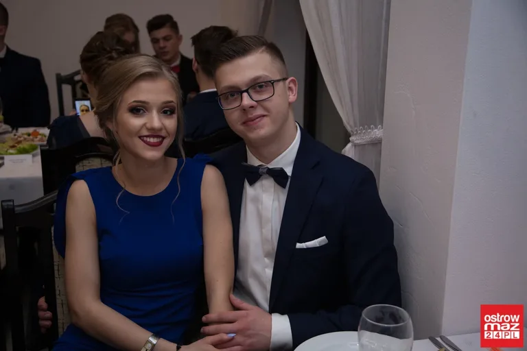 Studniówka maturzystów LO im. M. Kopernika (zdjęcia, wideo)