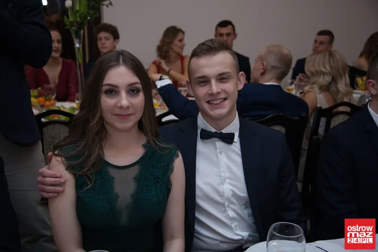Studniówka maturzystów LO im. M. Kopernika (zdjęcia, wideo)
