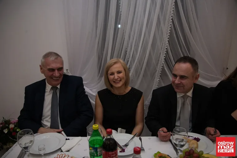 Studniówka maturzystów LO im. M. Kopernika (zdjęcia, wideo)