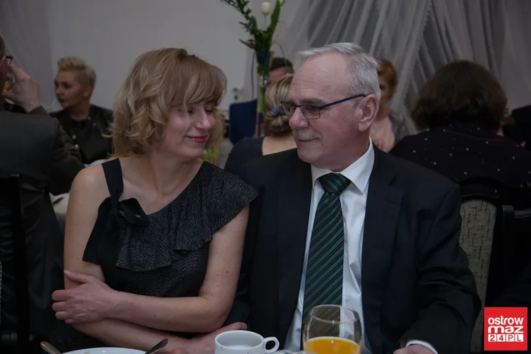 Studniówka maturzystów LO im. M. Kopernika (zdjęcia, wideo)