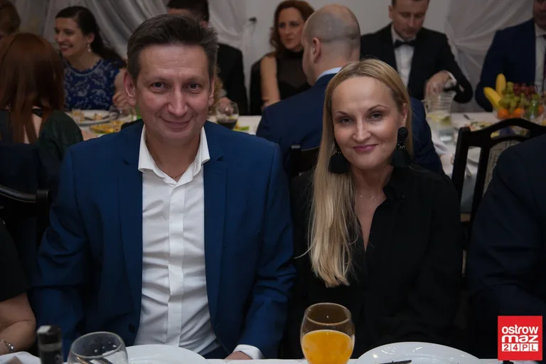Studniówka maturzystów LO im. M. Kopernika (zdjęcia, wideo)