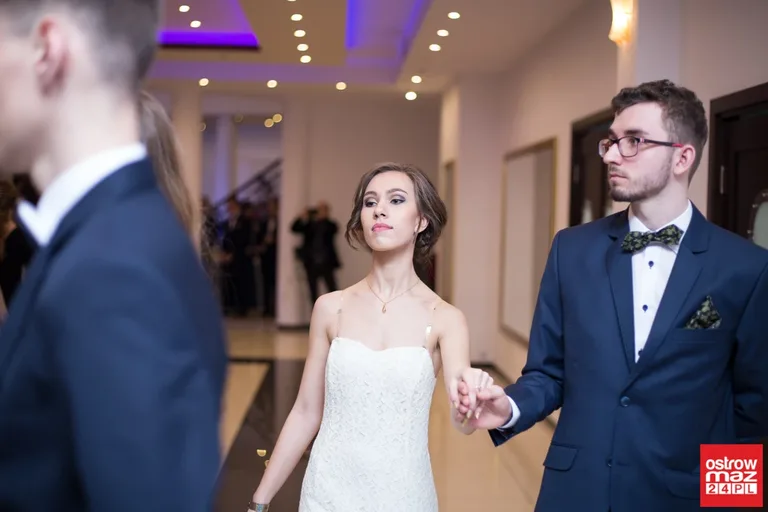 Studniówka maturzystów LO im. M. Kopernika (zdjęcia, wideo)