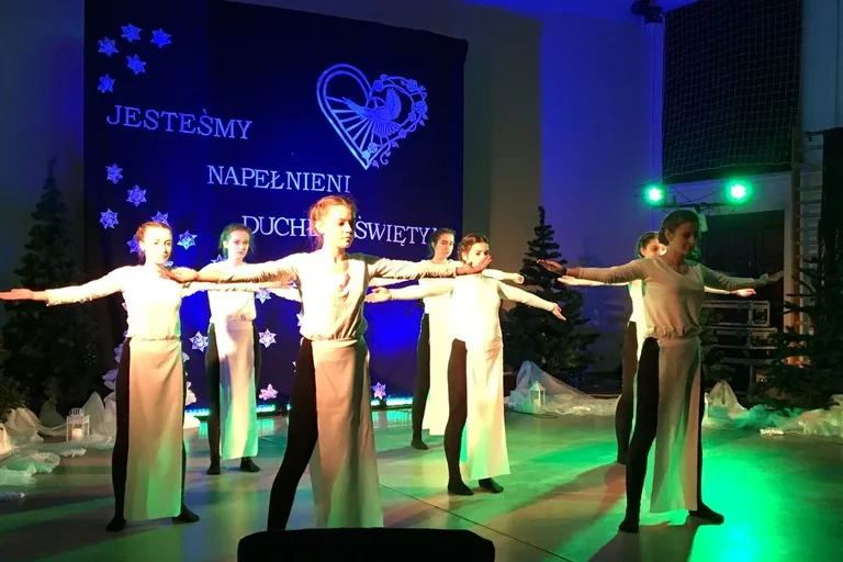 Spotkanie pracowników oświaty z biskupem Tadeuszem Bronakowskim (zdjęcia)