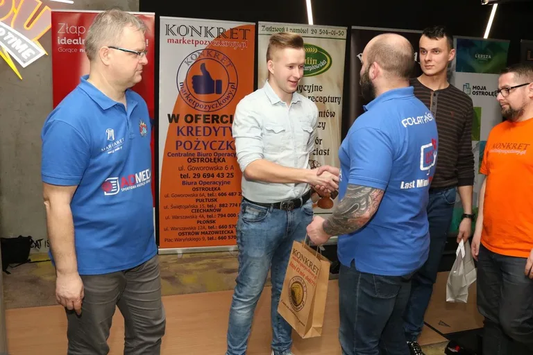 Brzostek tuż za podium w bowlingu (zdjęcia, wideo)