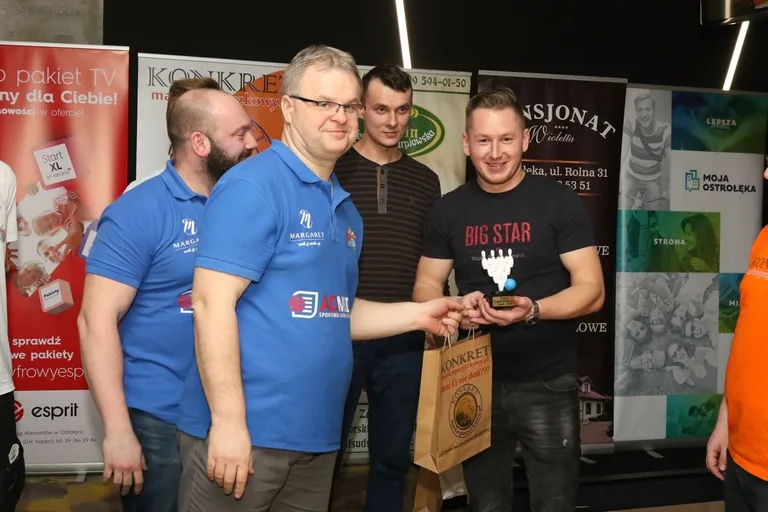 Brzostek tuż za podium w bowlingu (zdjęcia, wideo)