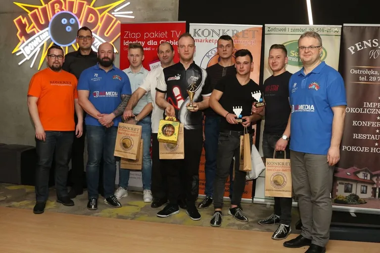 Brzostek tuż za podium w bowlingu (zdjęcia, wideo)