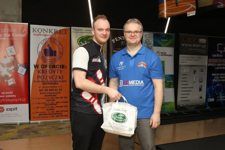 Brzostek tuż za podium w bowlingu (zdjęcia, wideo)