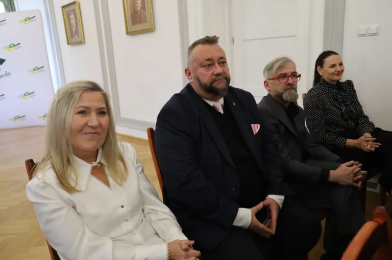 Dzień Edukacji Narodowej w Ostrowi. Fot. UM