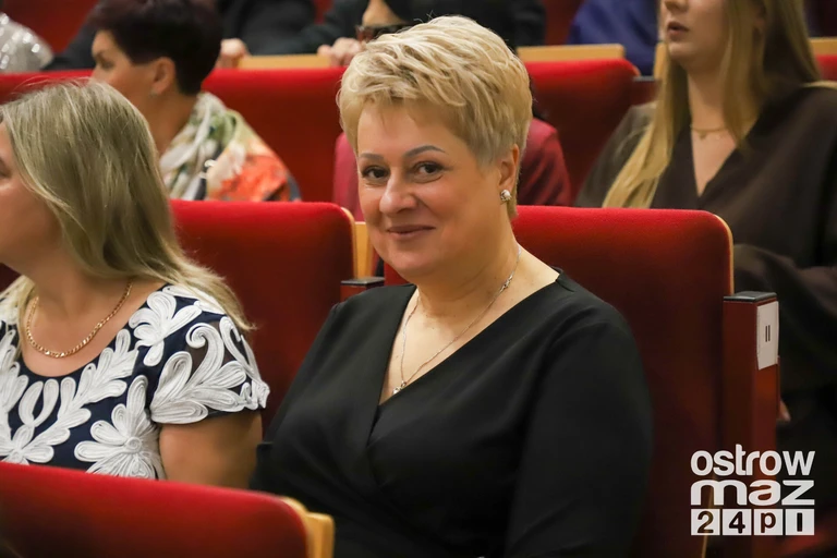35 lat razem dla pacjentów. Pielęgniarki i położne świętowały w Ostrołęce